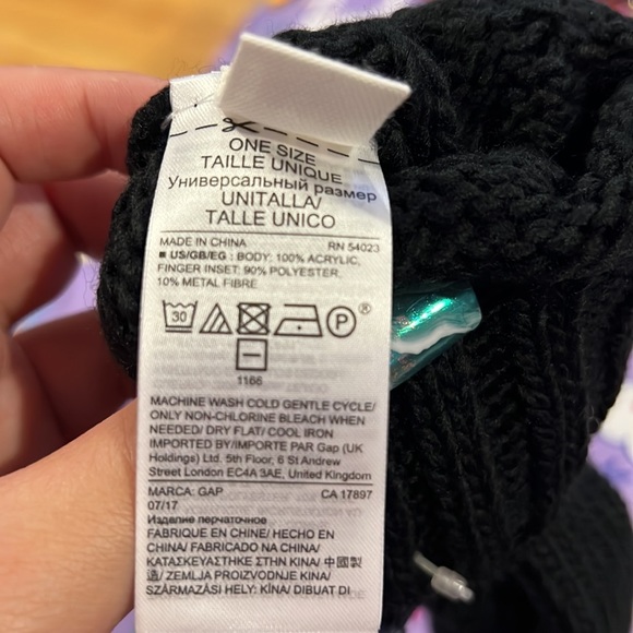 Gap smart phone gloves NWT one size - Picture 4 of 4